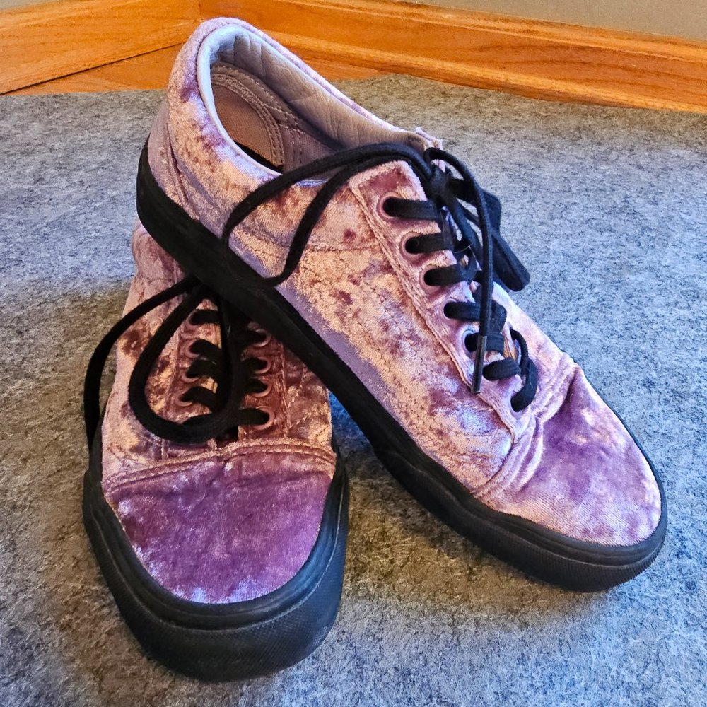 Vans purple velvet sneaker unisex Womens 8 / Mens 6.5